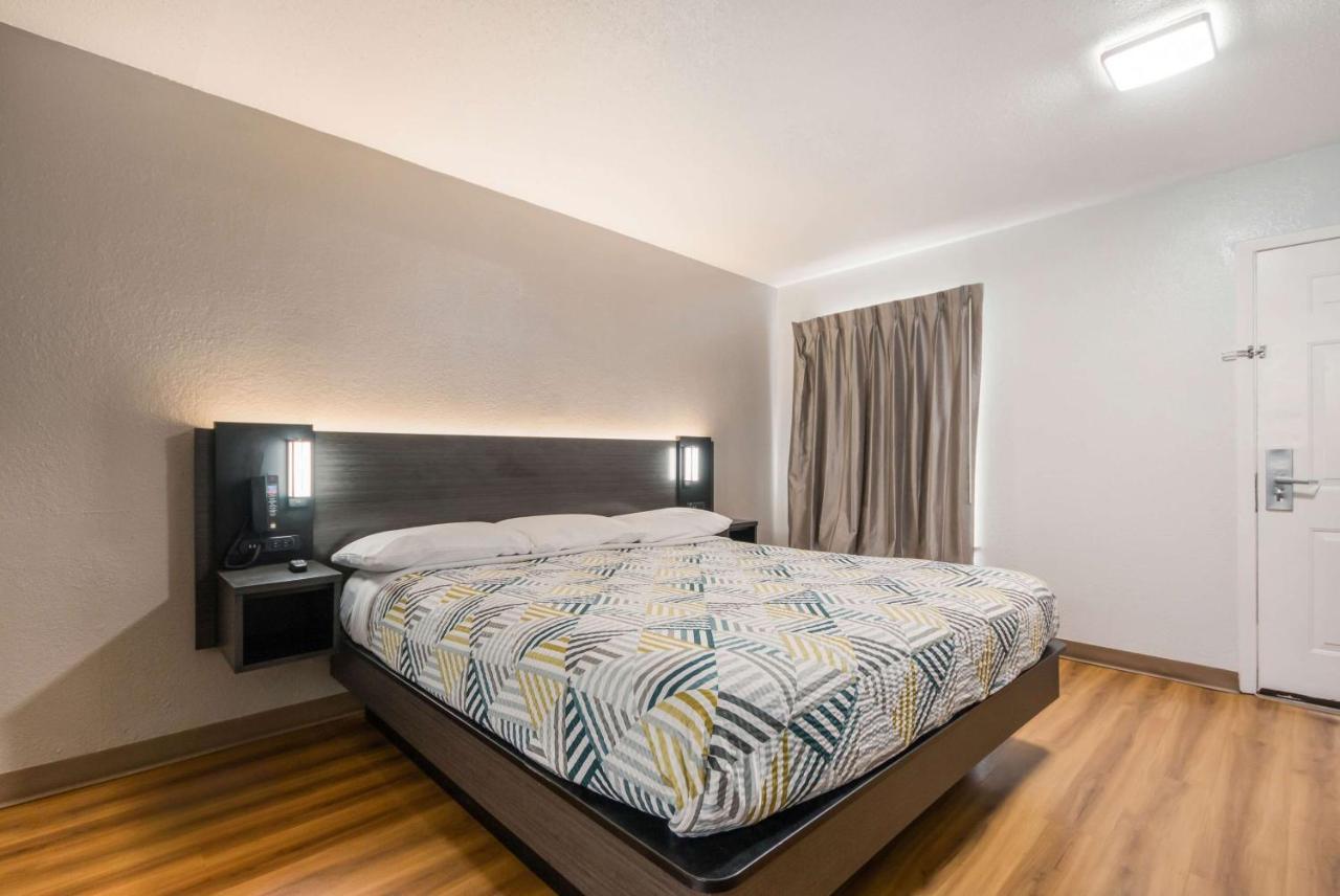 Studio 6 Laredo, Tx - North I-35 Екстер'єр фото
