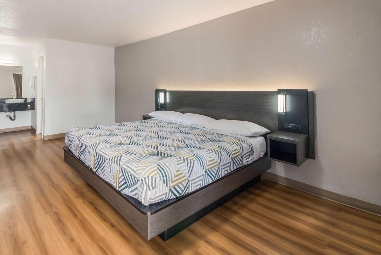 Studio 6 Laredo, Tx - North I-35 Екстер'єр фото