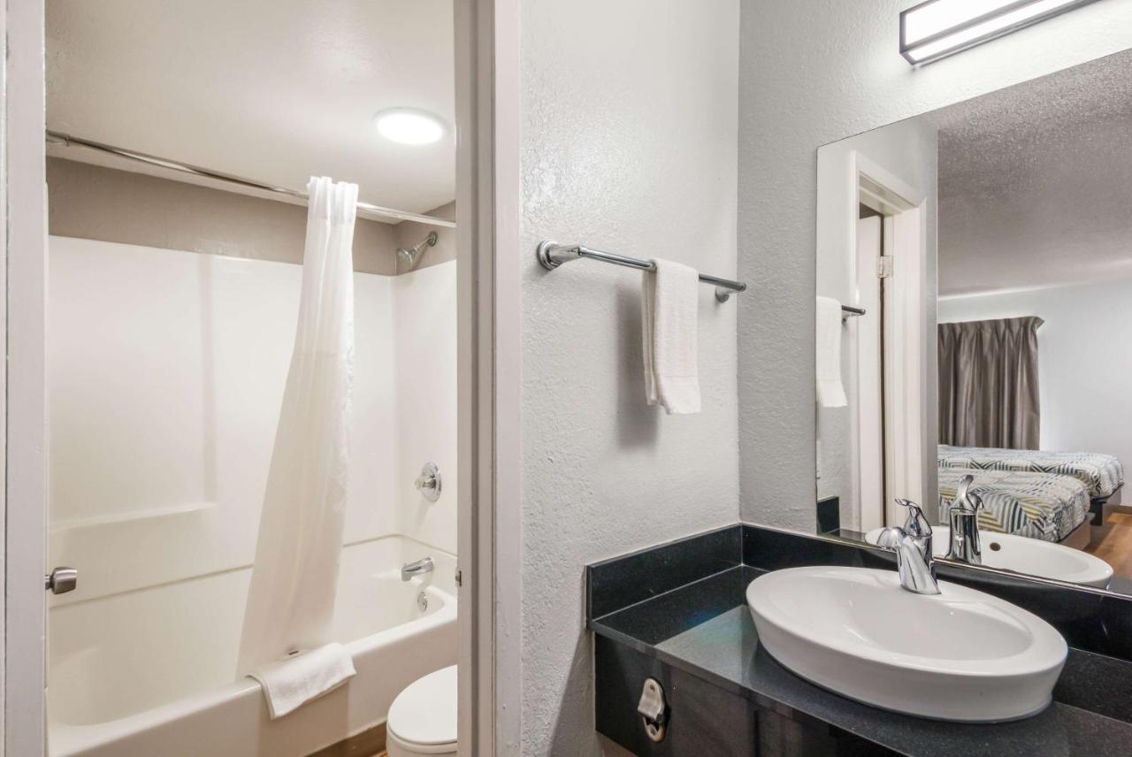 Studio 6 Laredo, Tx - North I-35 Екстер'єр фото
